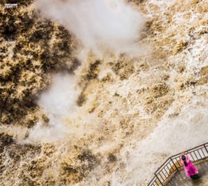 Tiger-Leaping-Gorge-Hutiaoxiao-Lijiang-Yunnan-China-1024x917
