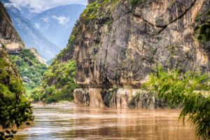 Tiger-Leaping-Gorge-Hutiaoxiao-Lijiang-Yunnan-China-Yangtze-River-Sightseeing-950